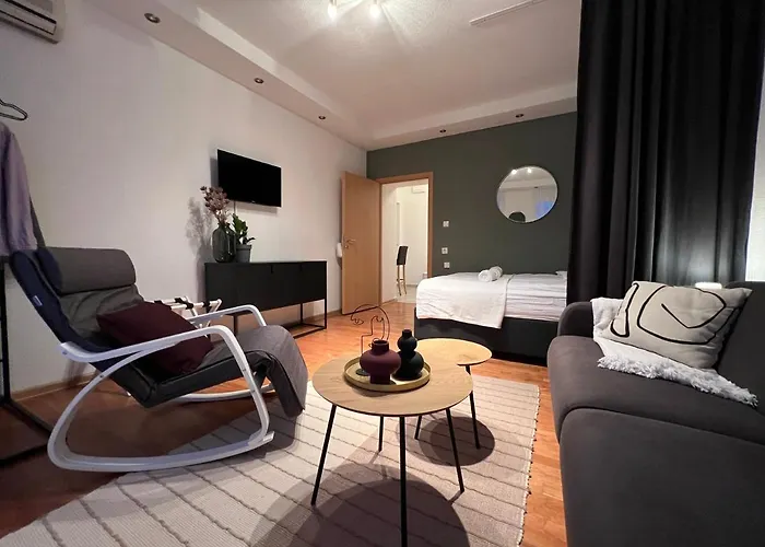 1890\'S Apartment